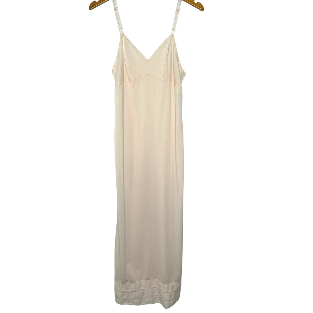 Vintage Lorraine Maxi Peach/Cream Maxi Slip‎ Size 34 - Picture 1 of 10